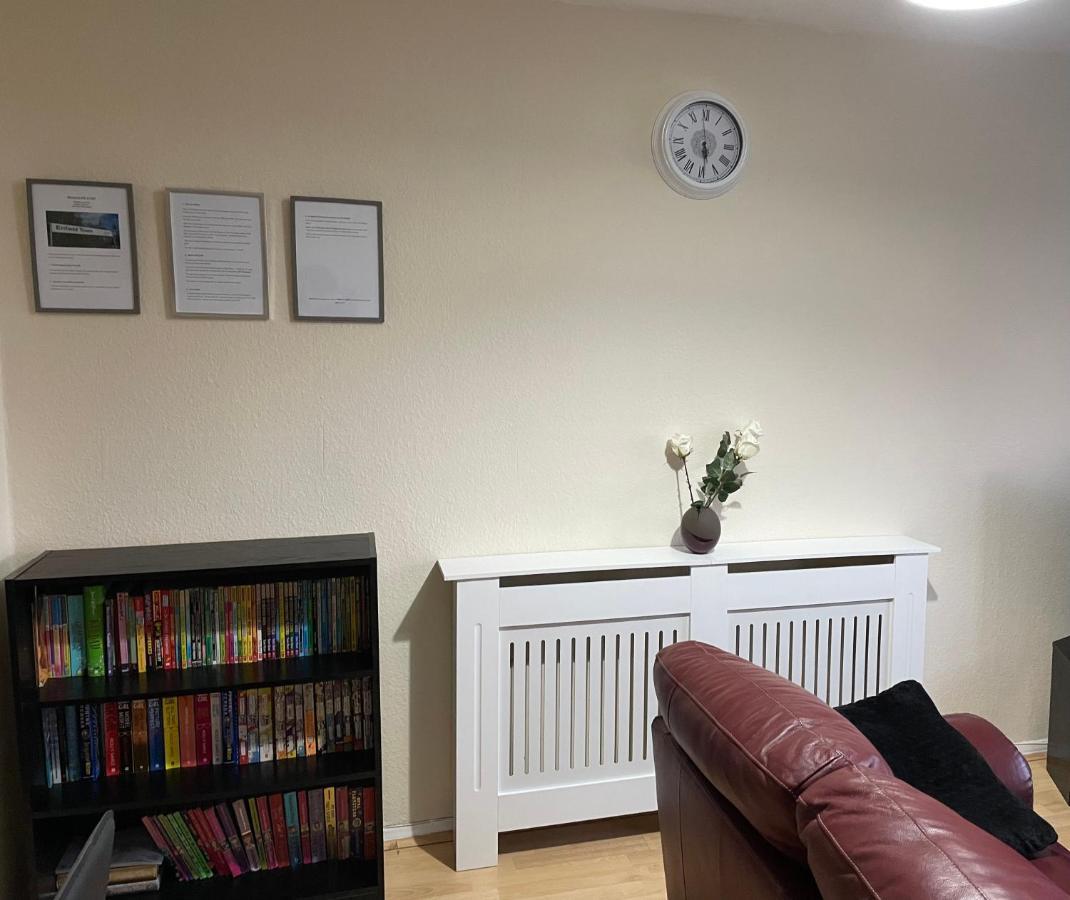 Nnk Air Bnb Enfield Εξωτερικό φωτογραφία